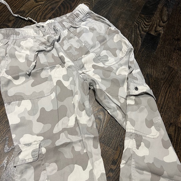 C&C California Camouflage Pants SZ XS - Picture 2 of 4